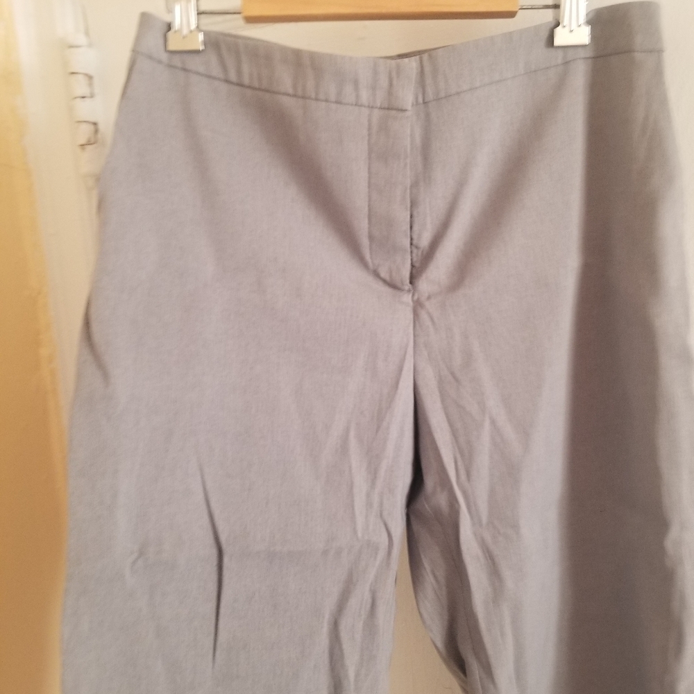 Women's capris dress pants